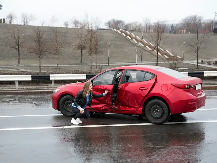 Surprise wrongful death and rideshare lawsuit consultation for family after desert road accident